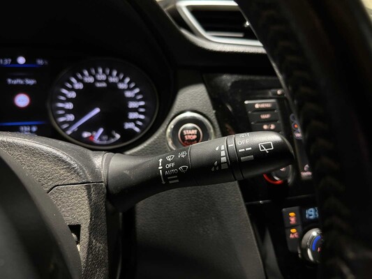 Nissan Qashqai 1.3 DIG-T N-Connect 140pk 2019, L-595-RB