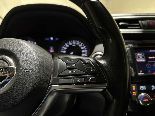 Nissan Qashqai 1.3 DIG-T N-Connect 140pk 2019, L-595-RB