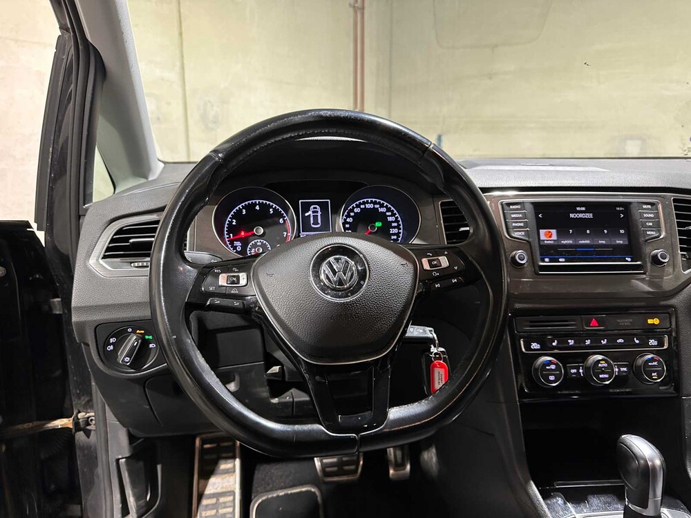 Volkswagen Golf Sportsvan 1.4 TSI Highline 125pk 2017, J-059-FG