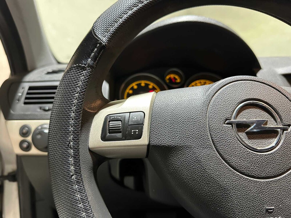 Opel Astra GTC 1.8 Temptation 140pk 2007, 88-XT-FZ Youngtimer