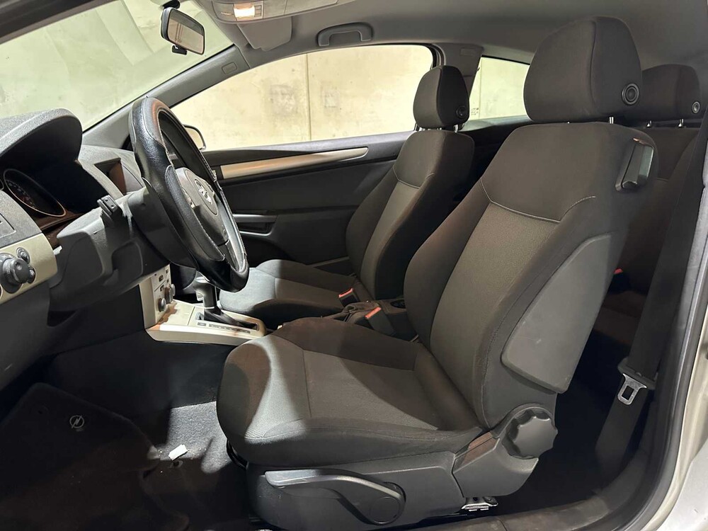 Opel Astra GTC 1.8 Temptation 140pk 2007, 88-XT-FZ Youngtimer