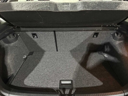 Volkswagen Polo 1.0 TSI Comfortline 95pk 2020, J-487-GV