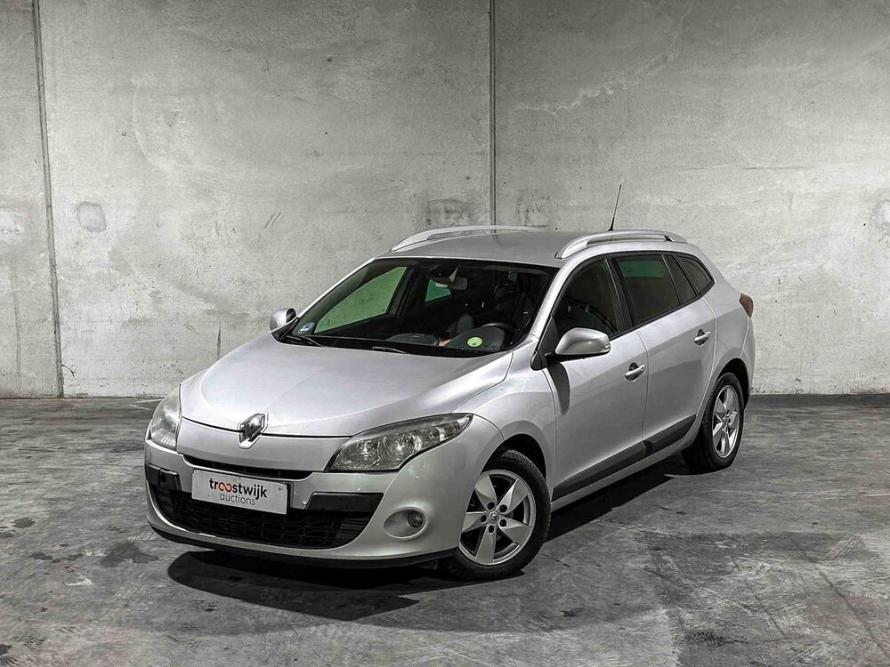 Renault Mégane Estate 1.9 dCi Dynamique 131pk 2010, 7-XNN-90