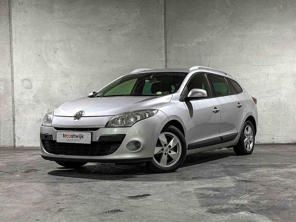 Renault Mégane Estate 1.9 dCi Dynamique 131pk 2010, 7-XNN-90