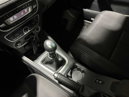 Renault Mégane Estate 1.9 dCi Dynamique 131pk 2010, 7-XNN-90