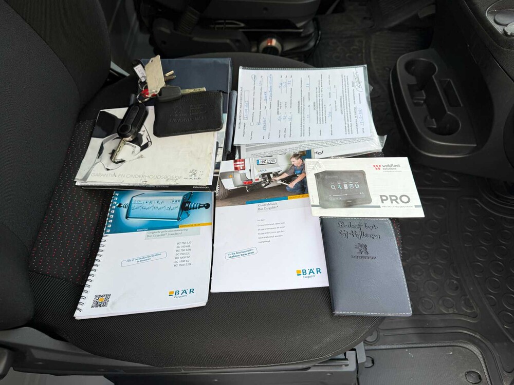 Peugeot Boxer 335 2.2 HDI L2 Pro -KOELWAGEN- Bedrijfswagen