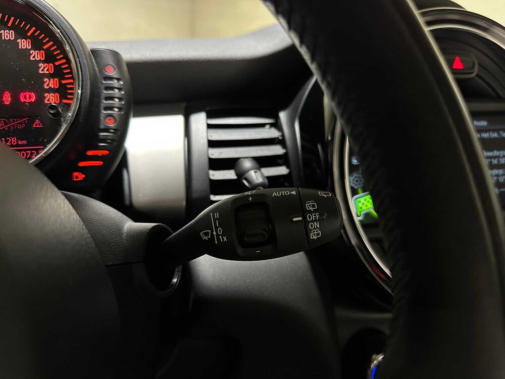 Mini Cooper D Chili 1.5 AUTOMAAT 116pk 2015, GV-718-D