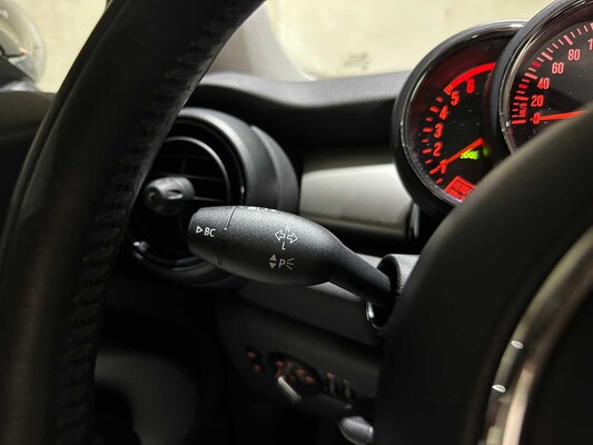 Mini Cooper D Chili 1.5 AUTOMAAT 116pk 2015, GV-718-D