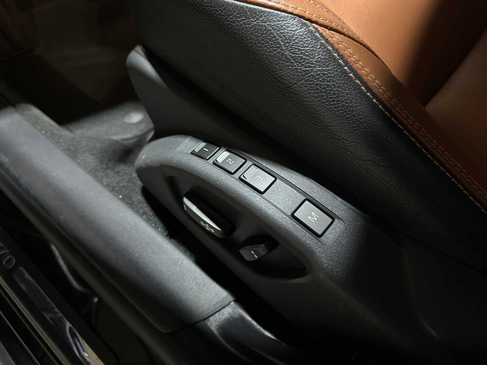 Volvo V60 2.4 D6 Twin Engine Summum 220pk 2015 Plug-In Hybrid, HR-946-F