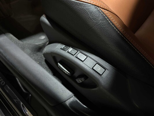 Volvo V60 2.4 D6 Twin Engine Summum 220pk 2015 Plug-In Hybrid, HR-946-F