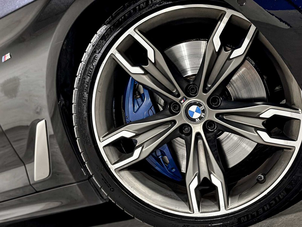 BMW M550i xDrive High Executive G30 462 PS 2018 (Original-NL), RS-253-R