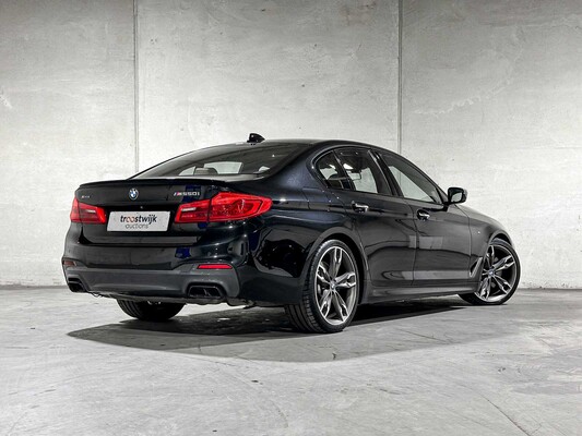 BMW M550i xDrive High Executive G30 462 PS 2018 (Original-NL), RS-253-R