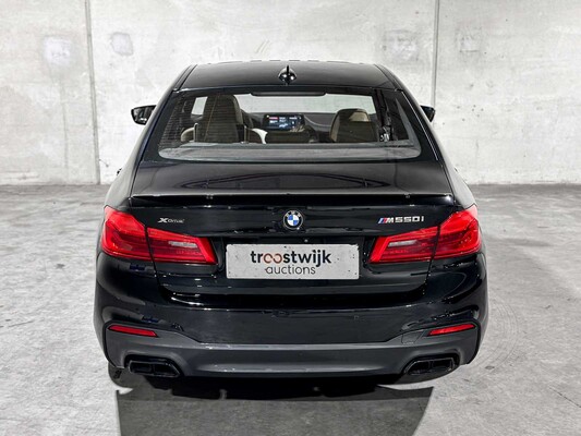 BMW M550i xDrive High Executive G30 462 PS 2018 (Original-NL), RS-253-R