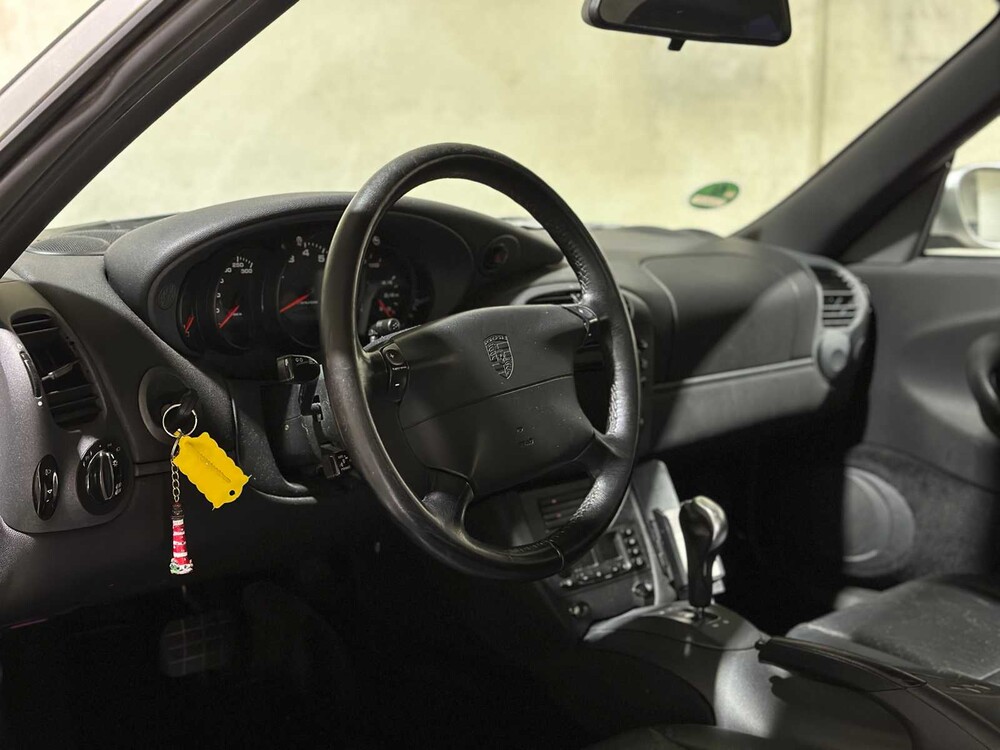 Porsche 911 3,4 Coupé Carrera 996 300 PS 1998, 73-XV-XL