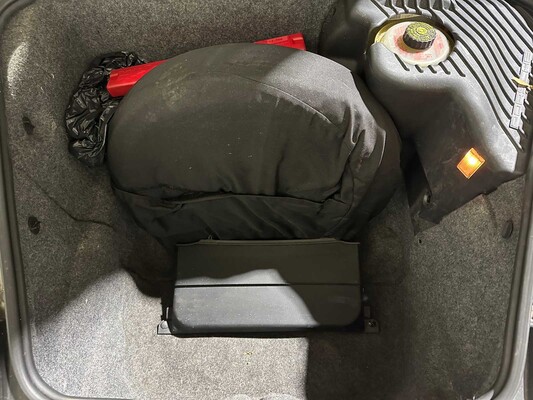 Porsche 911 3,4 Coupé Carrera 996 300 PS 1998, 73-XV-XL