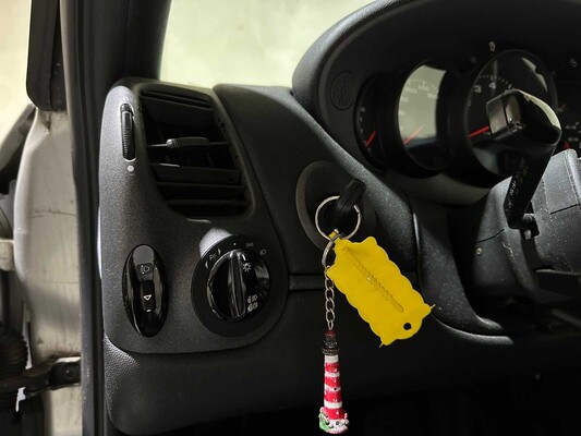 Porsche 911 3,4 Coupé Carrera 996 300 PS 1998, 73-XV-XL