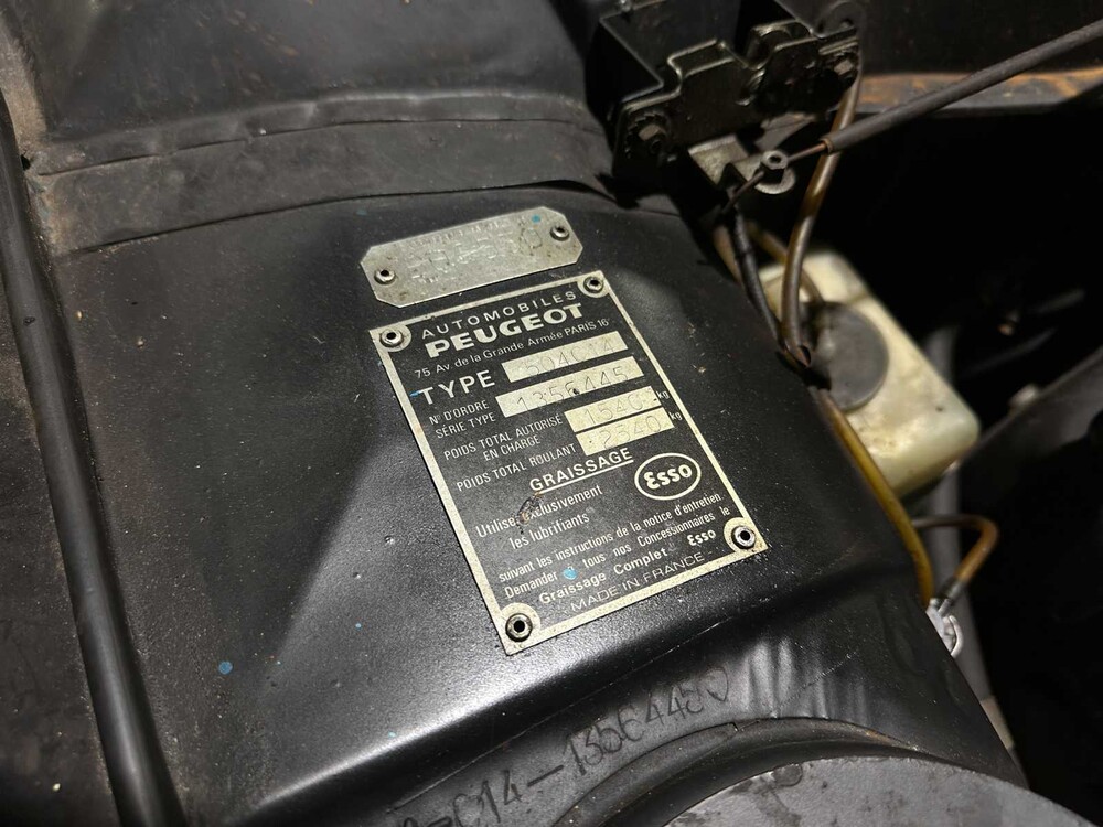 Peugeot 504 Pininfarina 2.0 Coupé Inj. 2-türiger 105 PS 1972, AL-38-34