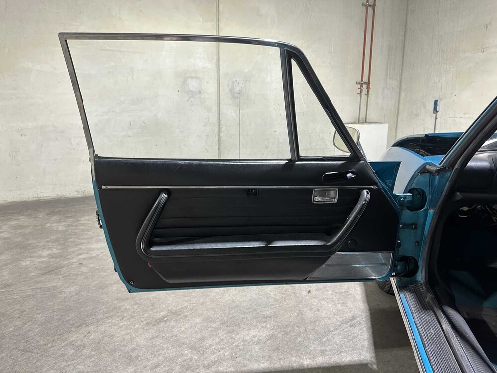 Peugeot 504 Pininfarina 2.0 Coupé Inj. 2-türiger 105 PS 1972, AL-38-34