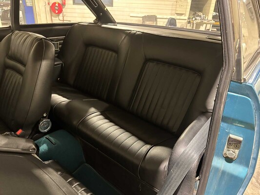 Peugeot 504 Pininfarina 2.0 Coupé Inj. 2-türiger 105 PS 1972, AL-38-34