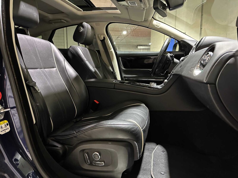 Jaguar XJ 3.0 D Premium Luxury 300 PS 2016, RV-612-X