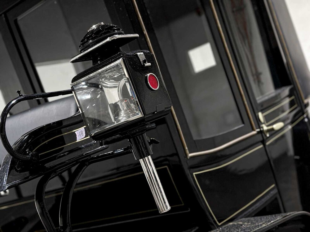 Kutsche Berline Klassische Pferdekutsche