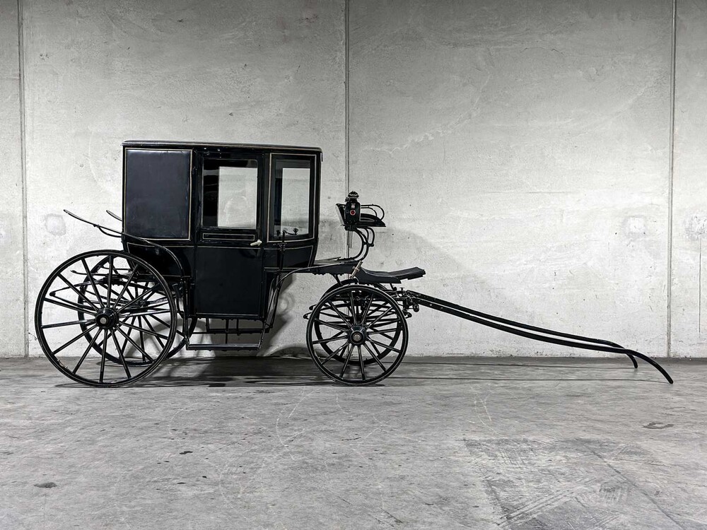 Kutsche Berline Klassische Pferdekutsche