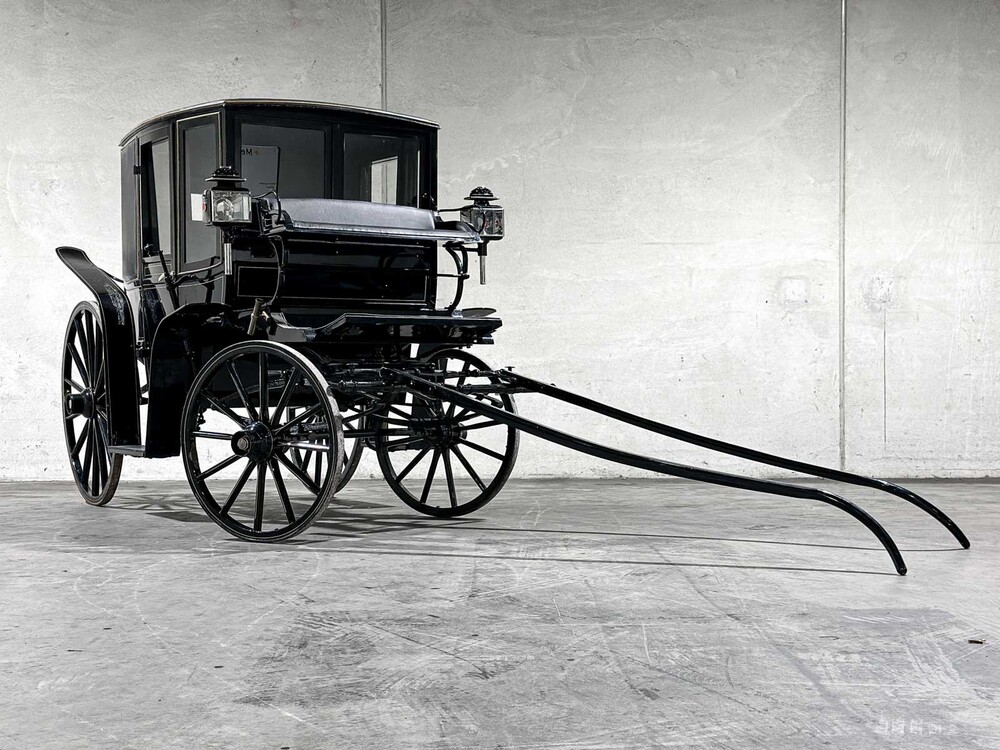 Kutsche Berline Klassische Pferdekutsche