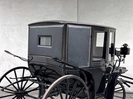 Kutsche Berline Klassische Pferdekutsche