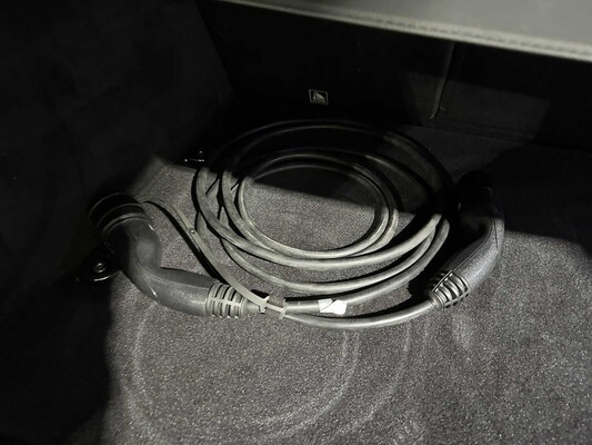 Land Rover Range Rover Sport P400e Limited Edition (Original-NL + 1. Eigentümer) 404 PS 2021 Plug-In Hybrid, K-078-PR