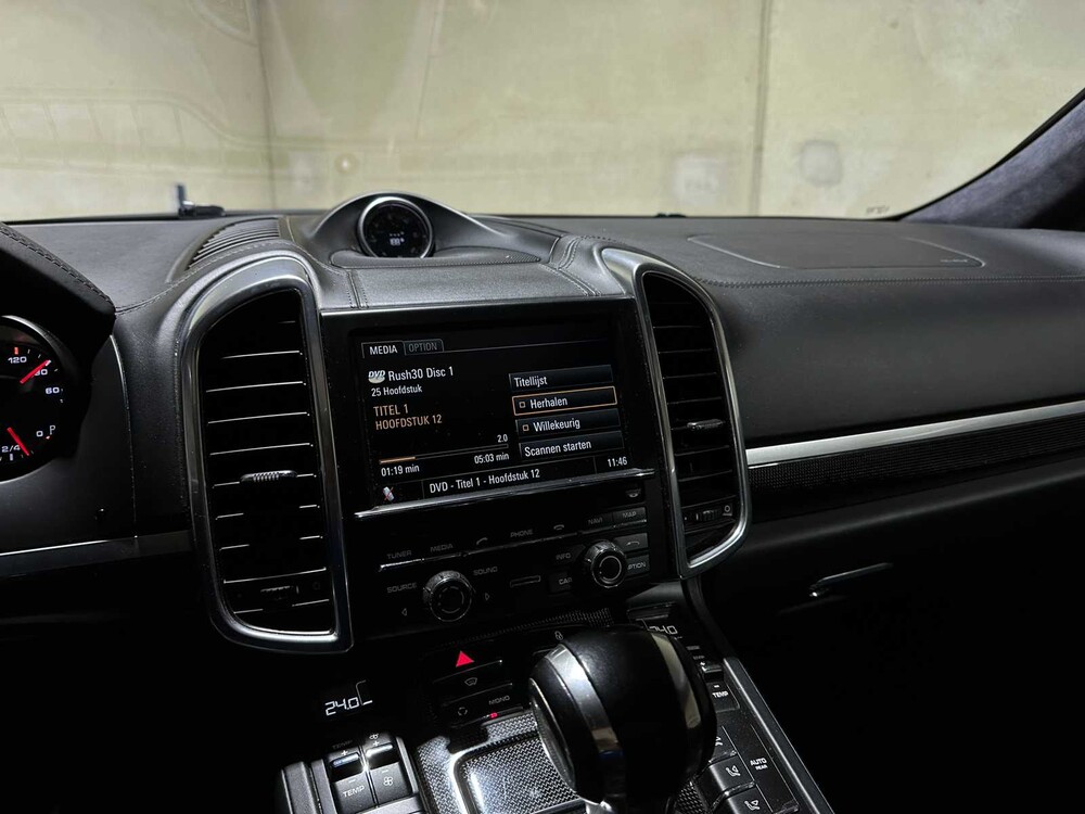 Porsche Cayenne Turbo 4,8 V8 500 PS 2012, 8-SGB-44