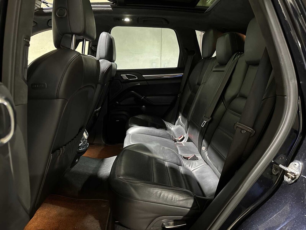 Porsche Cayenne Turbo 4,8 V8 500 PS 2012, 8-SGB-44