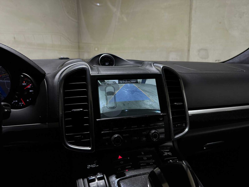 Porsche Cayenne Turbo 4,8 V8 500 PS 2012, 8-SGB-44