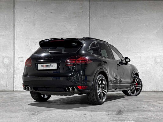 Porsche Cayenne Turbo 4,8 V8 500 PS 2012, 8-SGB-44