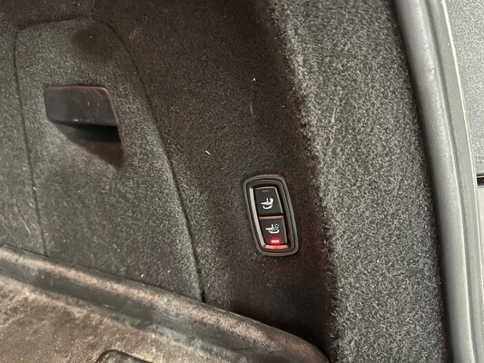 Porsche Cayenne Turbo 4,8 V8 500 PS 2012, 8-SGB-44