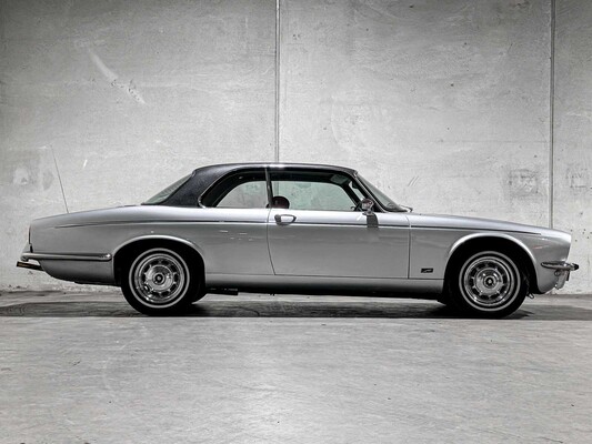 Jaguar XJ12 5,3 V12 Serie 2 Coupé 1976, 39-YD-88 Classic Car