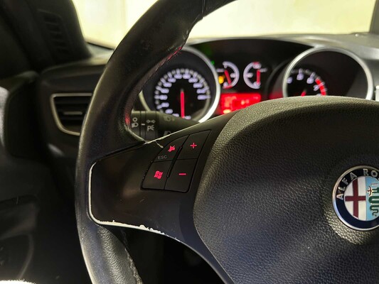 Alfa Romeo Giulietta 1,4 T Distinctive 120 PS 2010, KX-159-R