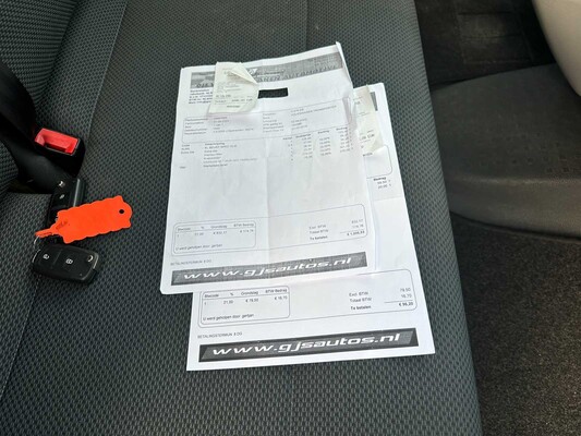 Volkswagen Transporter 2.0 TDI Trendline 3-Sitzer 150 PS 2018 (Original-NL), V-476-KS