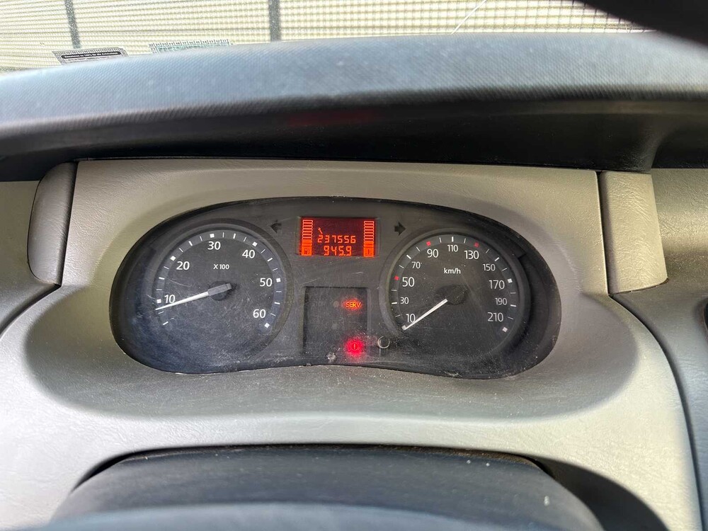 Renault Trafic 2.0 dCi T27 L1H1 Générique 114 PS 2010, 4-VGG-31