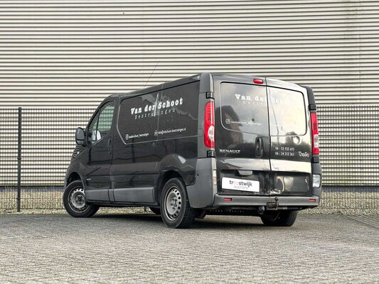 Renault Trafic 2.0 dCi T27 L1H1 Générique 114 PS 2010, 4-VGG-31