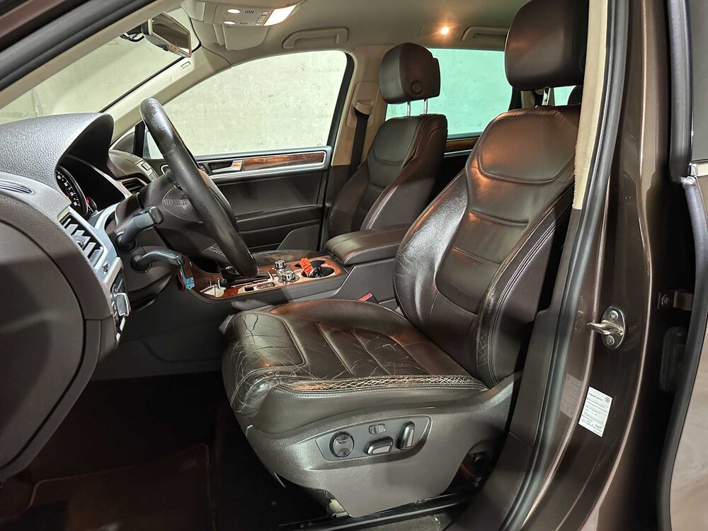 Volkswagen Touareg 3.0 TDI V6 Highline 240 PS 2010, 1-SHL-90