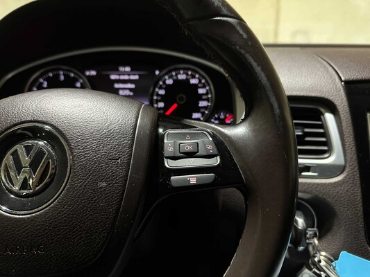 Volkswagen Touareg 3.0 TDI V6 Highline 240 PS 2010, 1-SHL-90