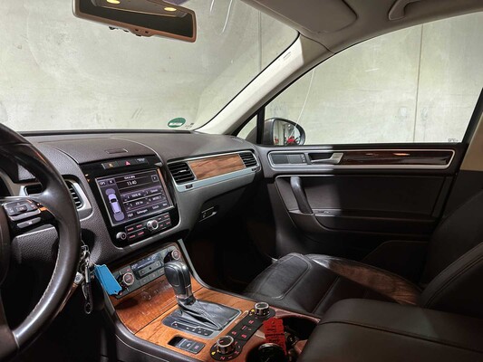 Volkswagen Touareg 3.0 TDI V6 Highline 240 PS 2010, 1-SHL-90