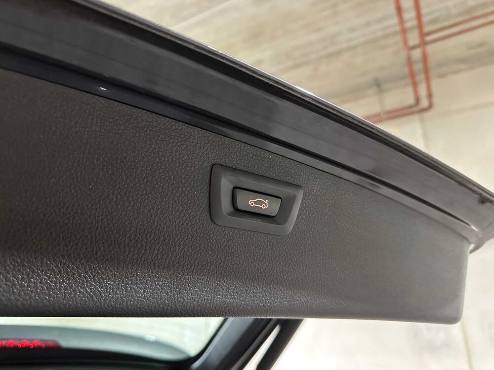 BMW 320i Automatic Centennial High Executive 184 PS 2016 3er Touring, JR-371-D