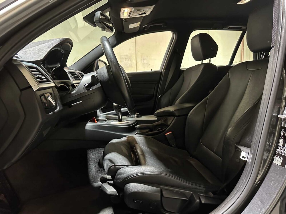 BMW 320i Automatic Centennial High Executive 184 PS 2016 3er Touring, JR-371-D