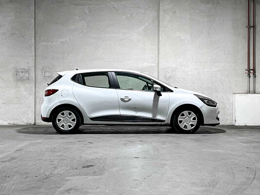 Renault Clio 0.9 TCe Expression 90 PS 2015, GZ-530-J