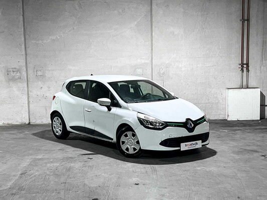 Renault Clio 0.9 TCe Expression 90 PS 2015, GZ-530-J