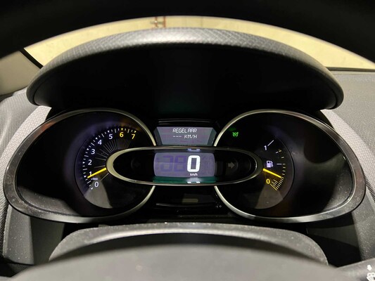 Renault Clio 0.9 TCe Expression 90 PS 2015, GZ-530-J