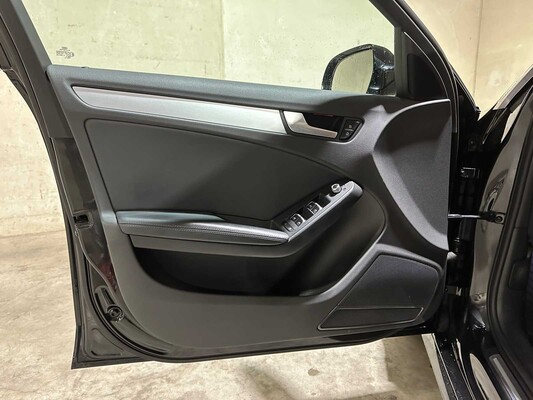 Audi A4 Avant 1.8 TFSI Automatic S Edition 170 PS 2015, 4-ZRD-12