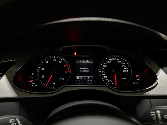 Audi A4 Avant 1.8 TFSI Automatic S Edition 170 PS 2015, 4-ZRD-12