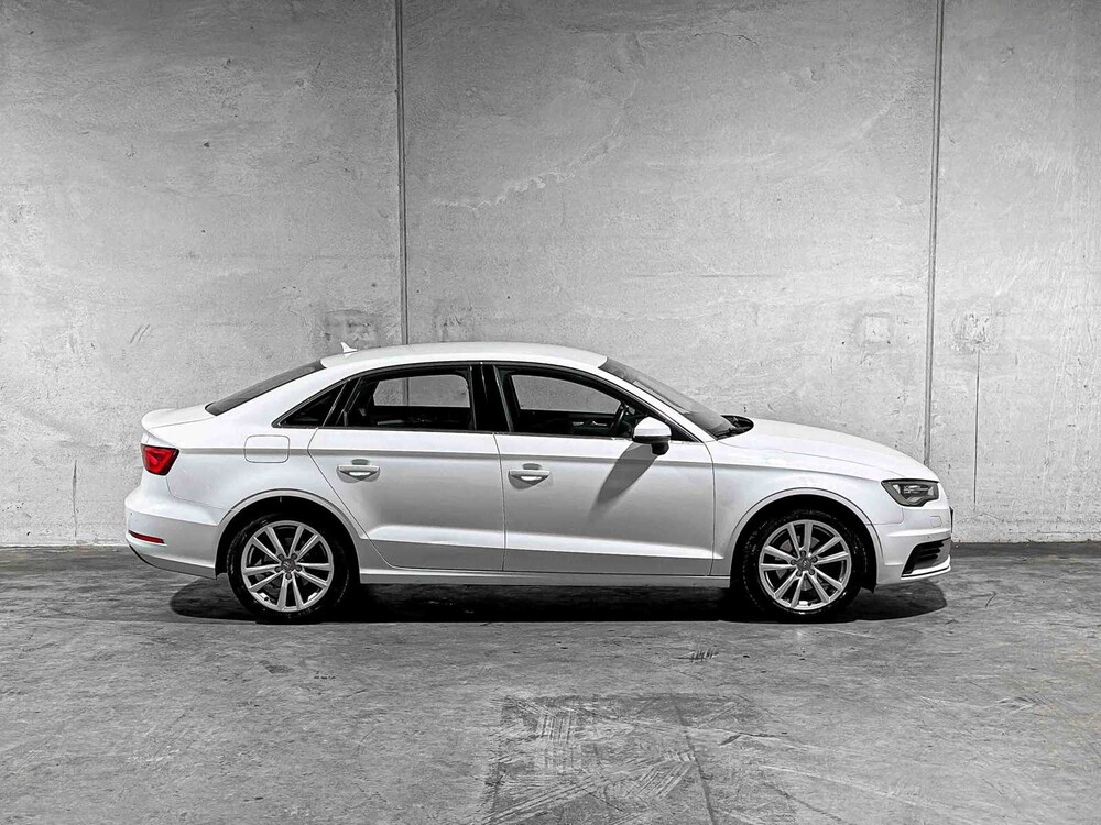 Audi A3 Limousine 1.4 TFSI CoD Ambiente Pro Line Plus 150pk 2015, 5-ZFD-12